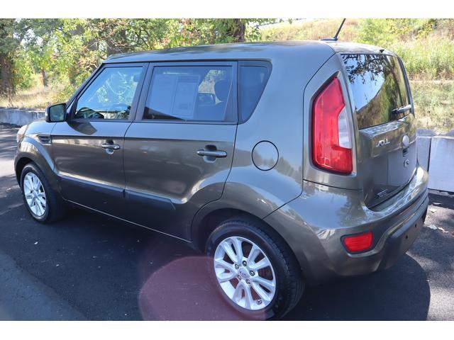 used 2013 Kia Soul car, priced at $2,999