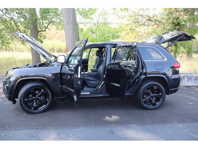 used 2015 Jeep Grand Cherokee car, priced at $9,999