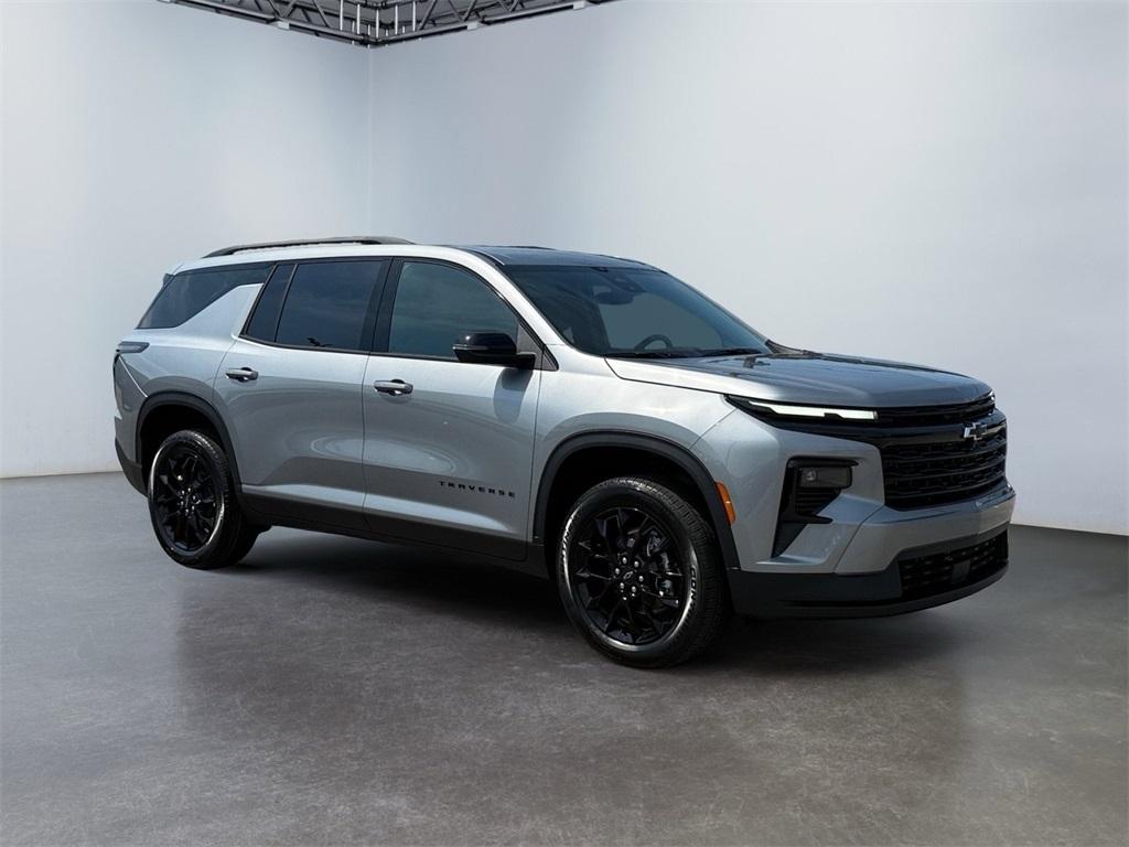 new 2026 Chevrolet Traverse car, priced at $41,905