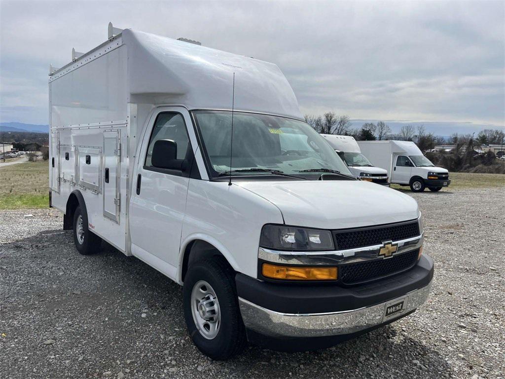 new 2025 Chevrolet Express 3500 car, priced at $63,038