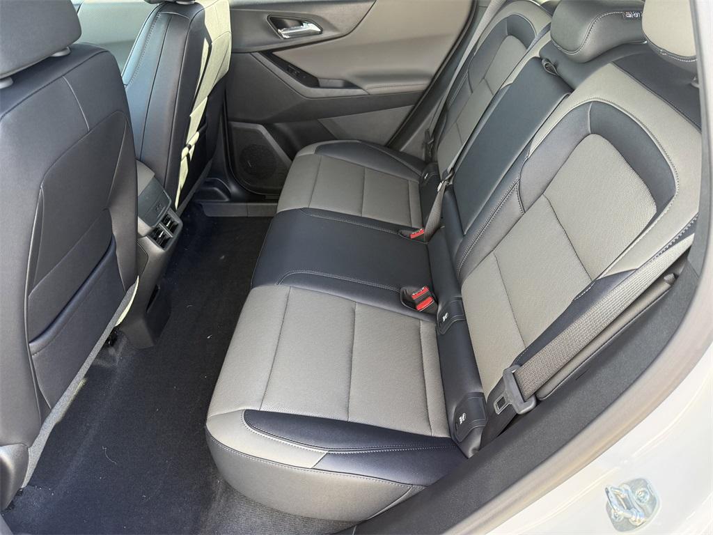 new 2026 Chevrolet Equinox car, priced at $31,750