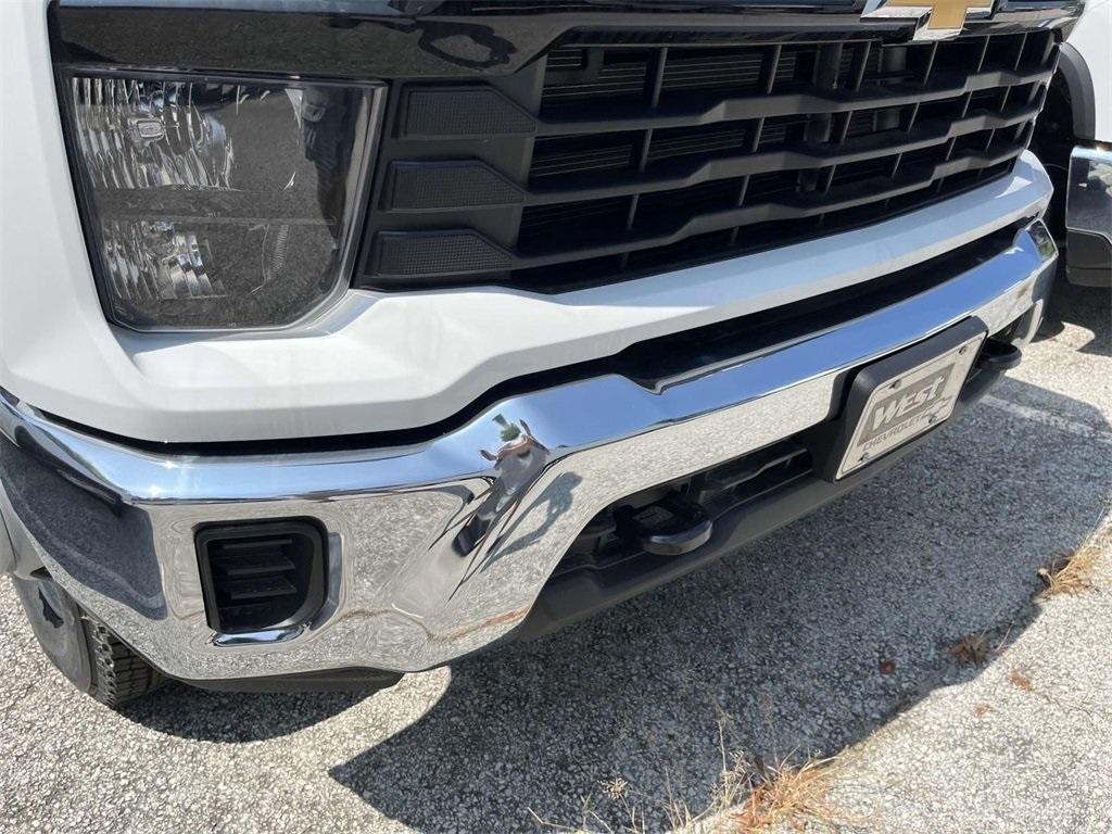 new 2024 Chevrolet Silverado 3500 car, priced at $47,608