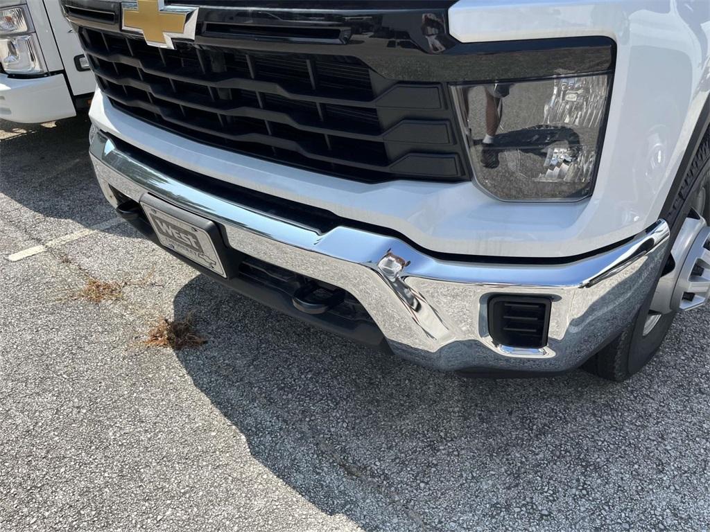 new 2024 Chevrolet Silverado 3500 car, priced at $48,108