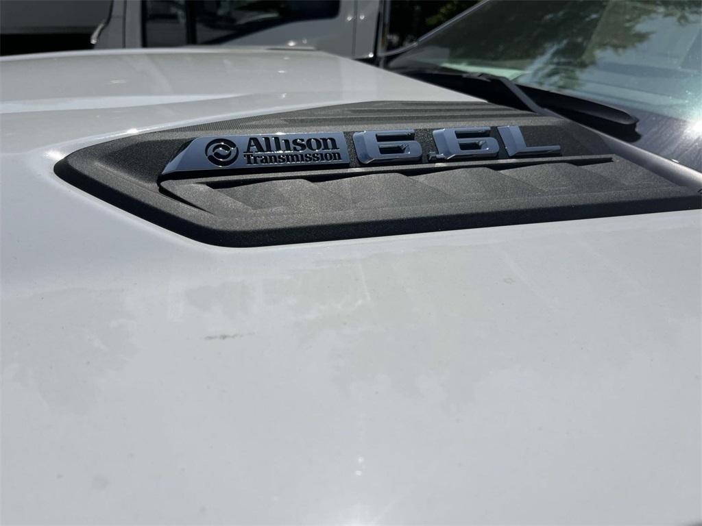 new 2024 Chevrolet Silverado 3500 car, priced at $48,108