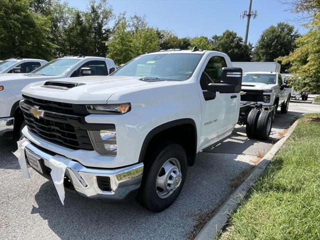 new 2024 Chevrolet Silverado 3500 car, priced at $48,108