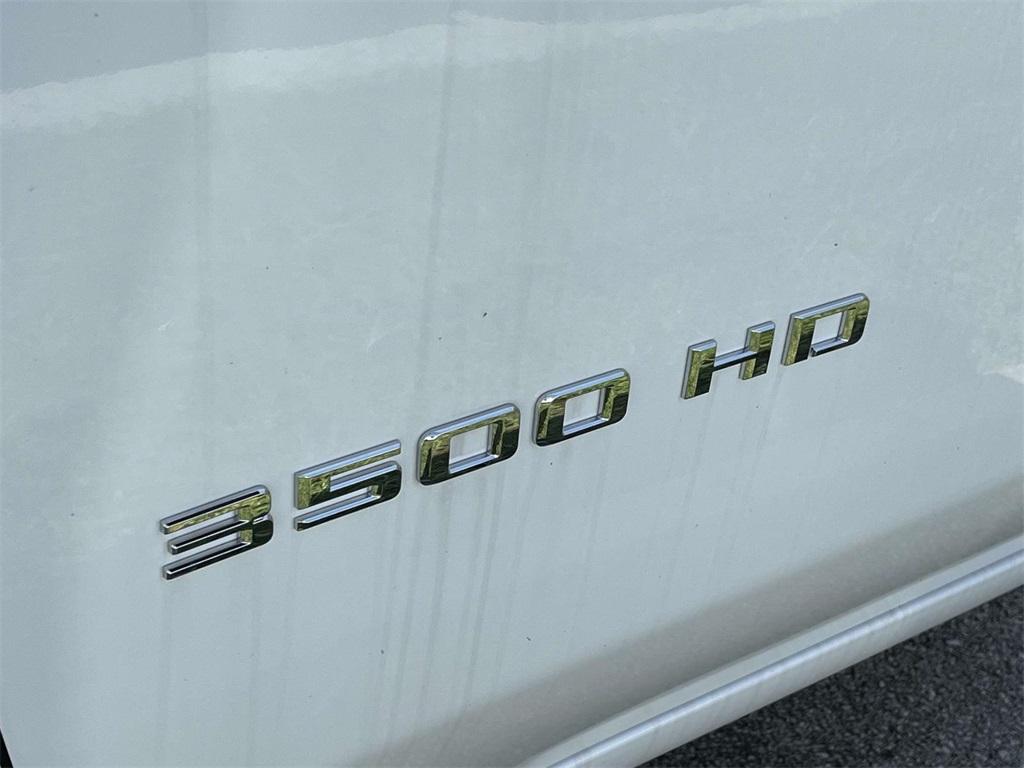 new 2024 Chevrolet Silverado 3500 car, priced at $48,108