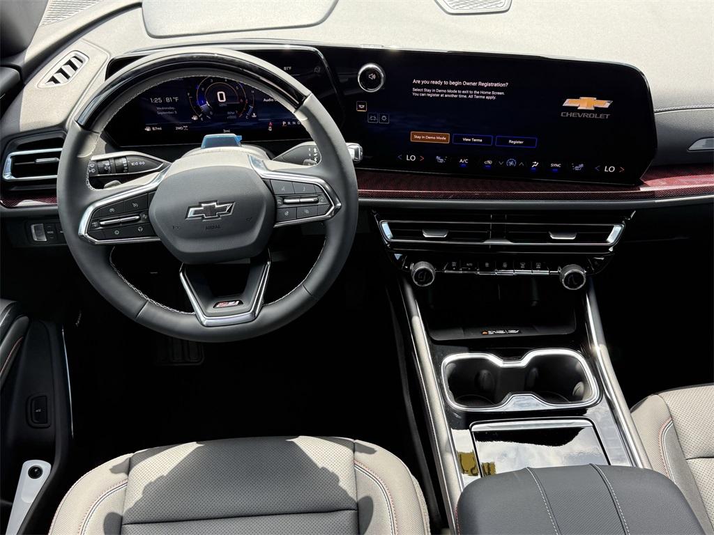 new 2026 Chevrolet Traverse car, priced at $54,555