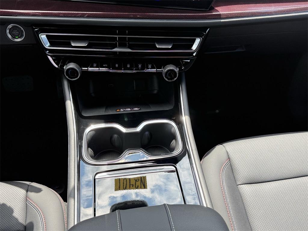 new 2026 Chevrolet Traverse car, priced at $54,555