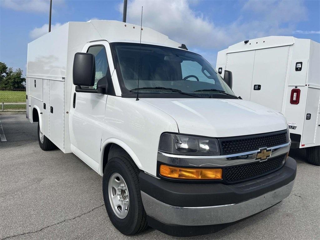new 2025 Chevrolet Express 3500 car, priced at $66,399