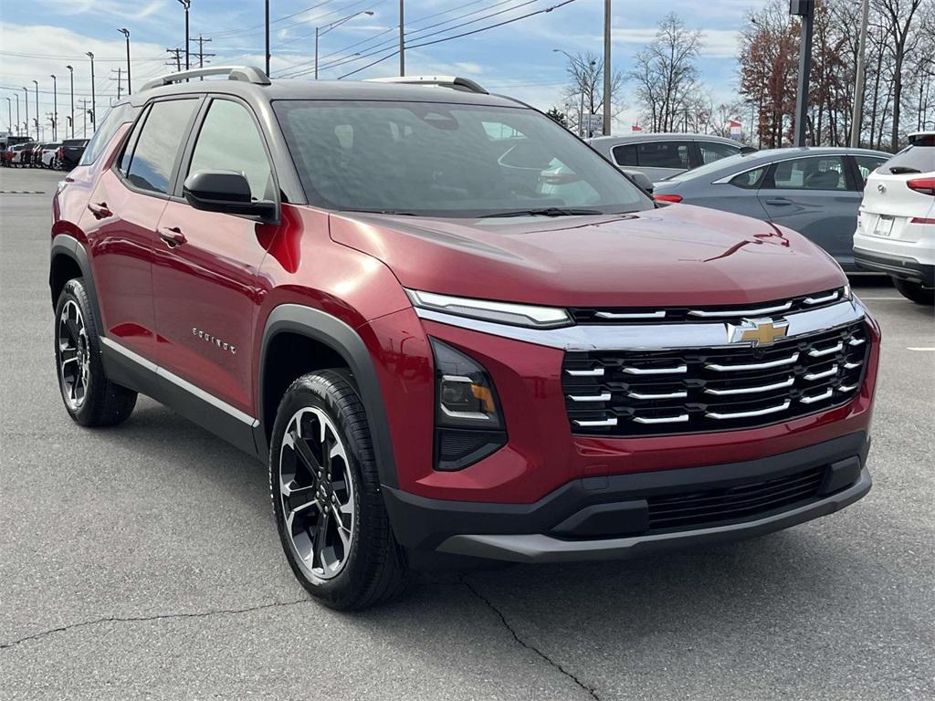 new 2025 Chevrolet Equinox car, priced at $28,735