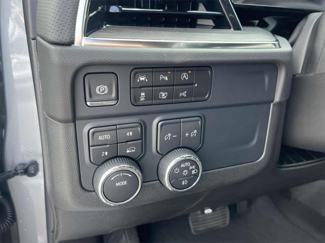new 2025 Chevrolet Suburban car, priced at $79,070