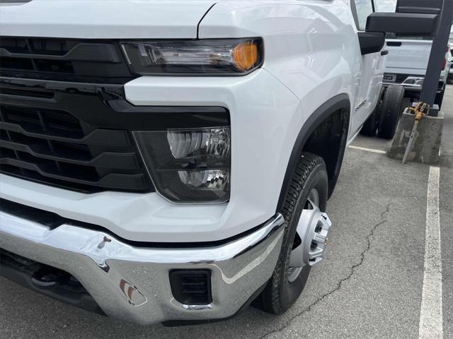 new 2024 Chevrolet Silverado 3500 car, priced at $48,108