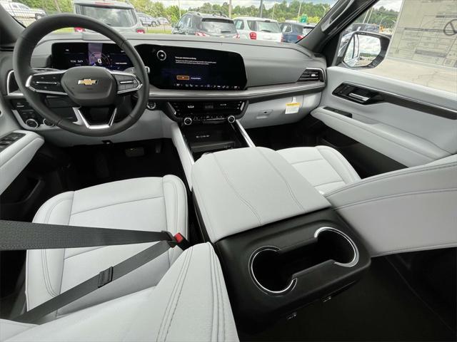 new 2025 Chevrolet Suburban car, priced at $79,070