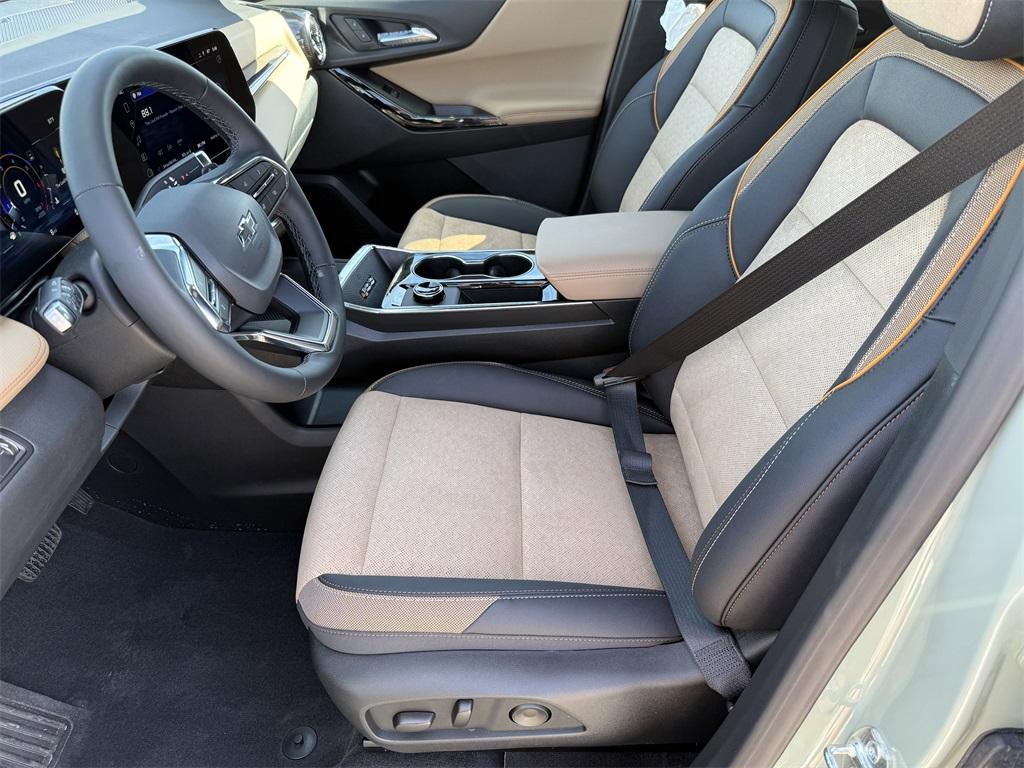 new 2026 Chevrolet Equinox car, priced at $33,835