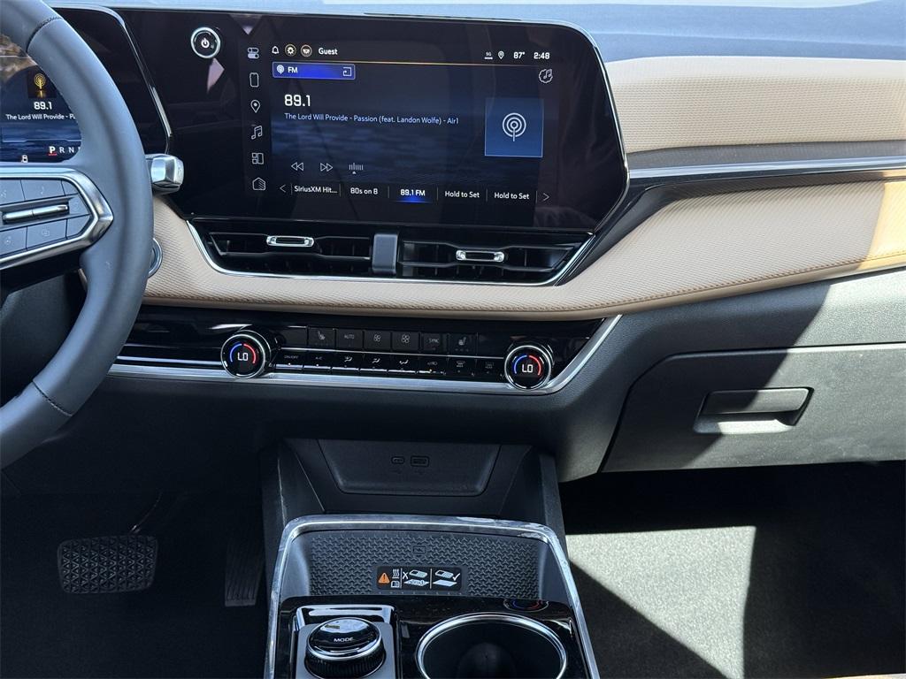 new 2026 Chevrolet Equinox car, priced at $33,835