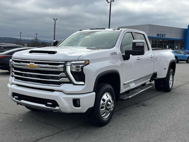 new 2025 Chevrolet Silverado 3500 car, priced at $85,715