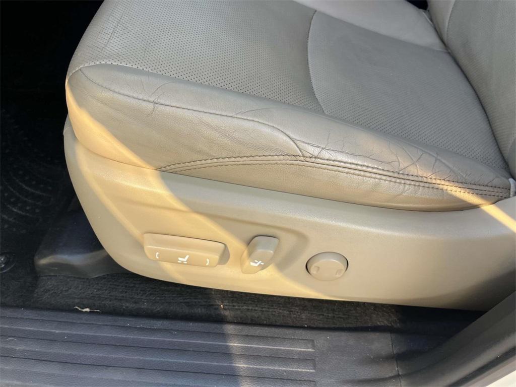 used 2015 Toyota 4Runner car, priced at $18,995