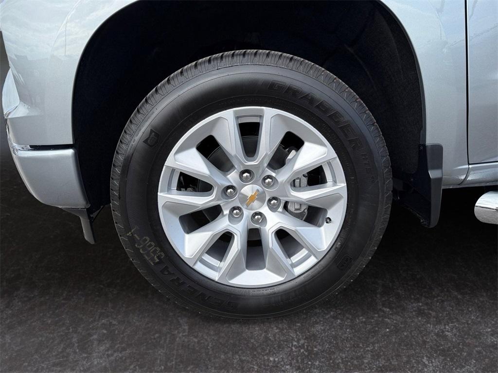 new 2026 Chevrolet Silverado 1500 car, priced at $43,250