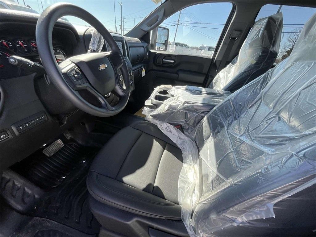 new 2024 Chevrolet Silverado 3500 car, priced at $65,500