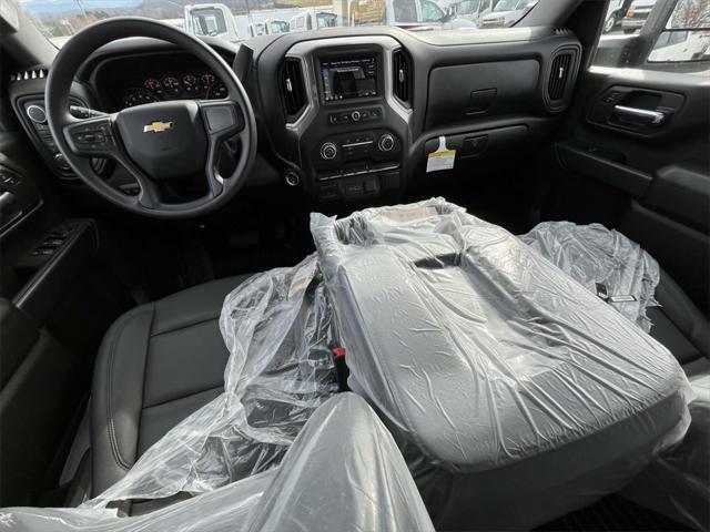 new 2024 Chevrolet Silverado 3500 car, priced at $55,513