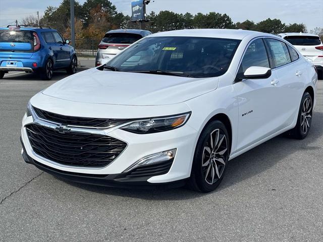 new 2025 Chevrolet Malibu car, priced at $27,995