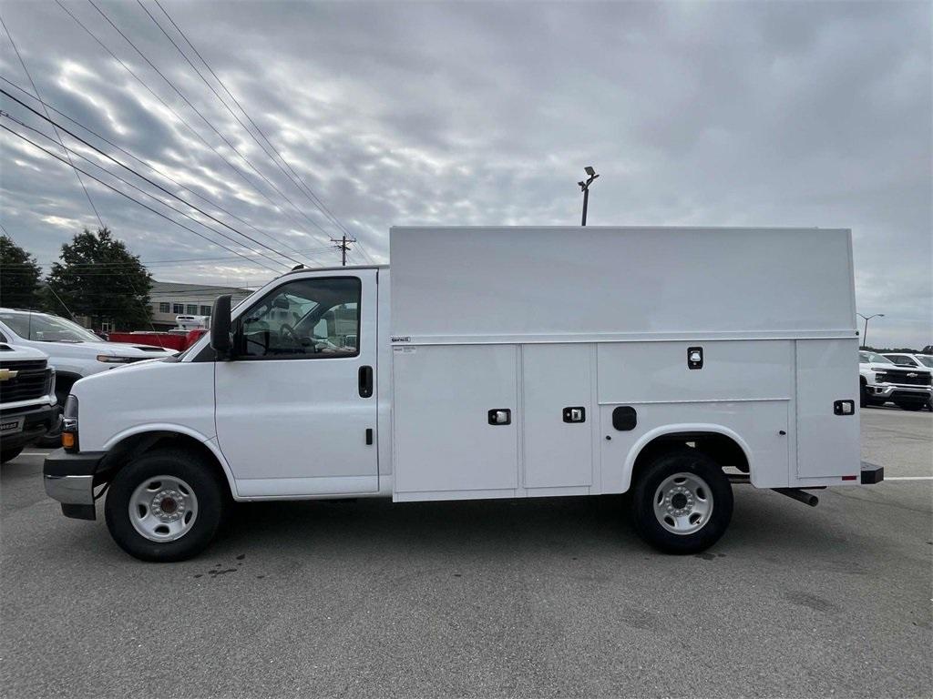 new 2025 Chevrolet Express 3500 car, priced at $65,999