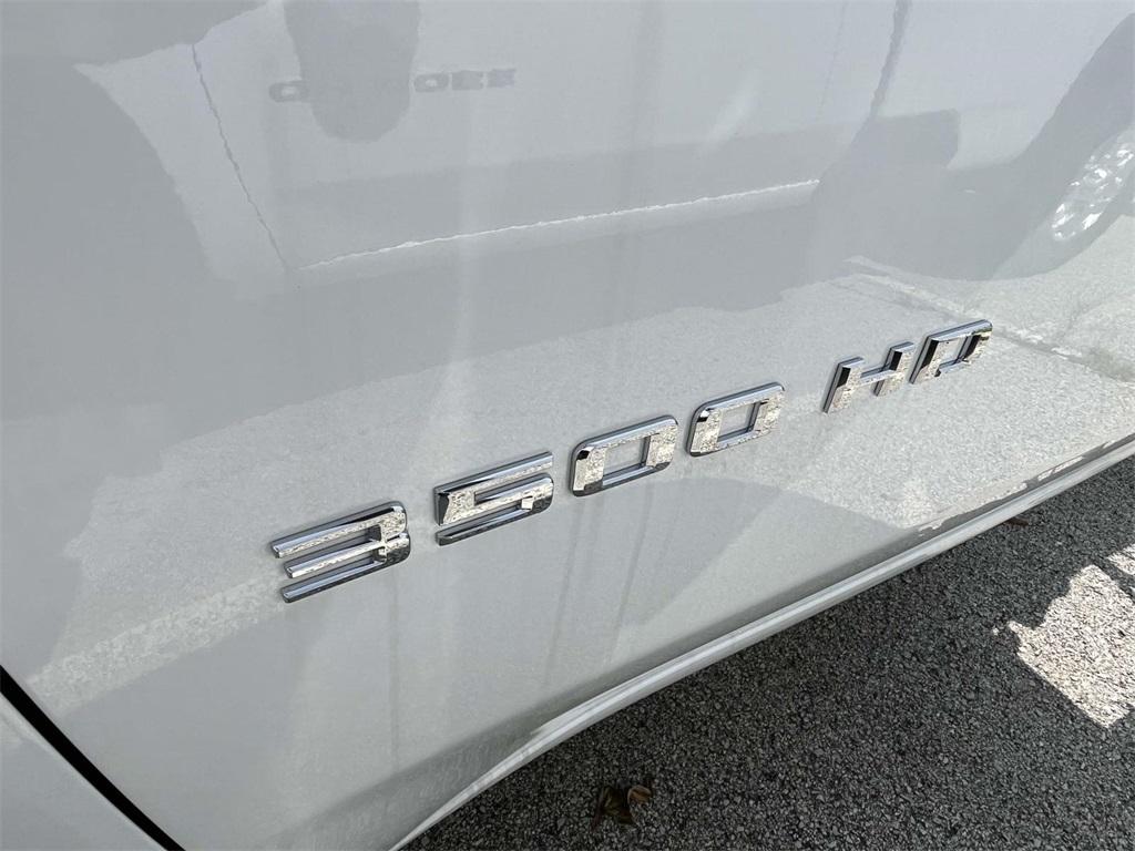 new 2024 Chevrolet Silverado 3500 car, priced at $48,108