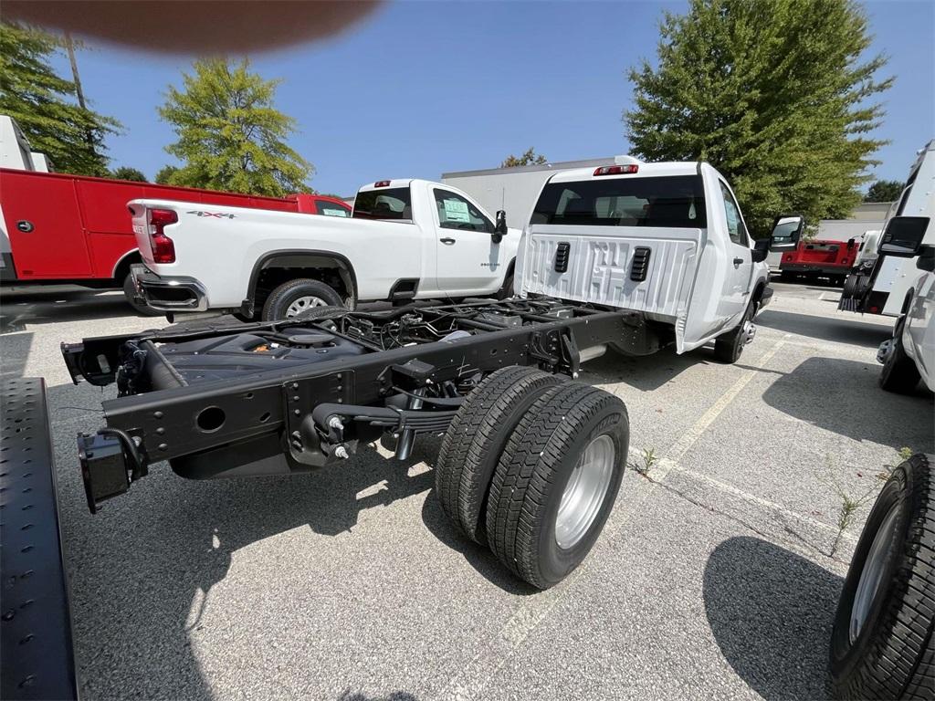 new 2024 Chevrolet Silverado 3500 car, priced at $48,108