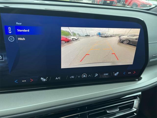 new 2025 Chevrolet Traverse car, priced at $39,695