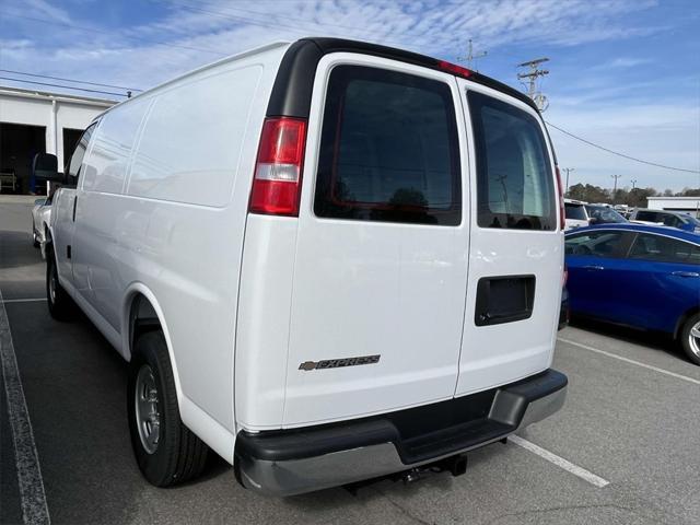 new 2025 Chevrolet Express 2500 car, priced at $48,073