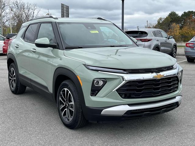 new 2025 Chevrolet TrailBlazer car, priced at $28,475