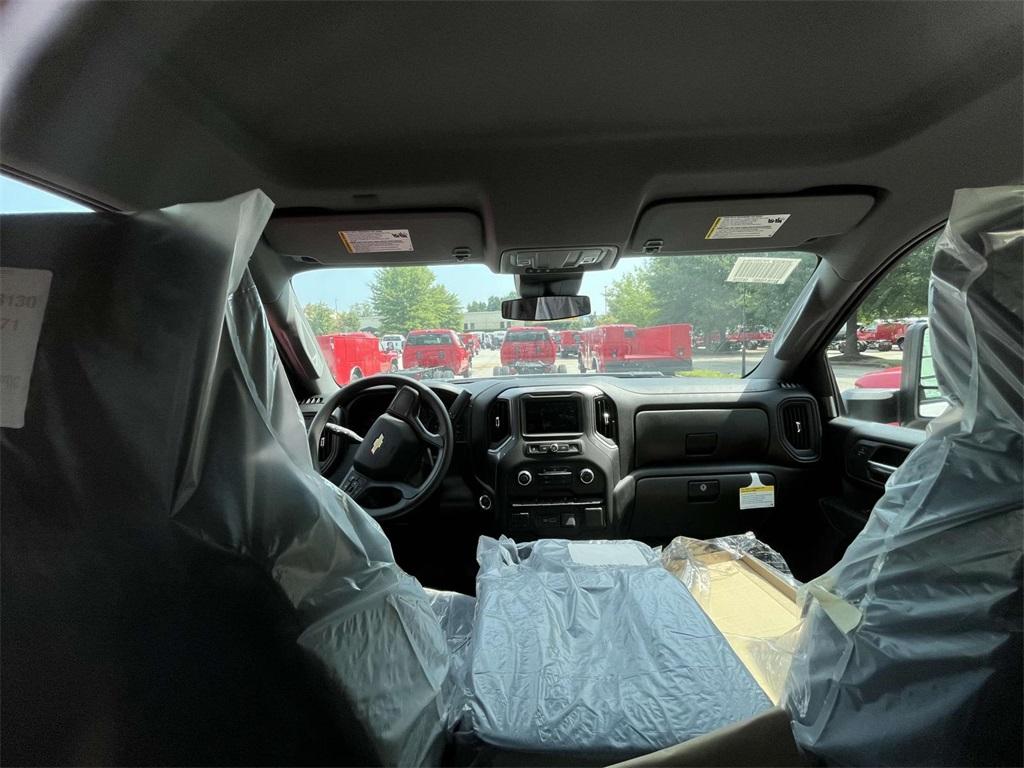 new 2024 Chevrolet Silverado 3500 car, priced at $48,108