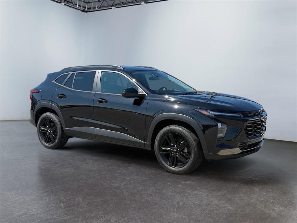 new 2025 Chevrolet Trax car, priced at $24,690