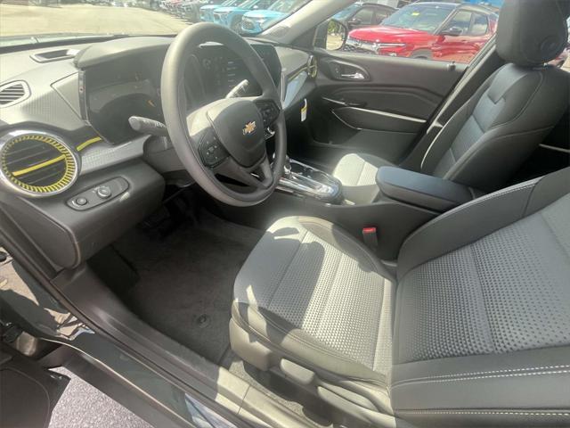 new 2025 Chevrolet Trax car, priced at $22,890