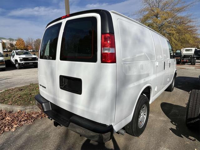 new 2025 Chevrolet Express 2500 car, priced at $48,073