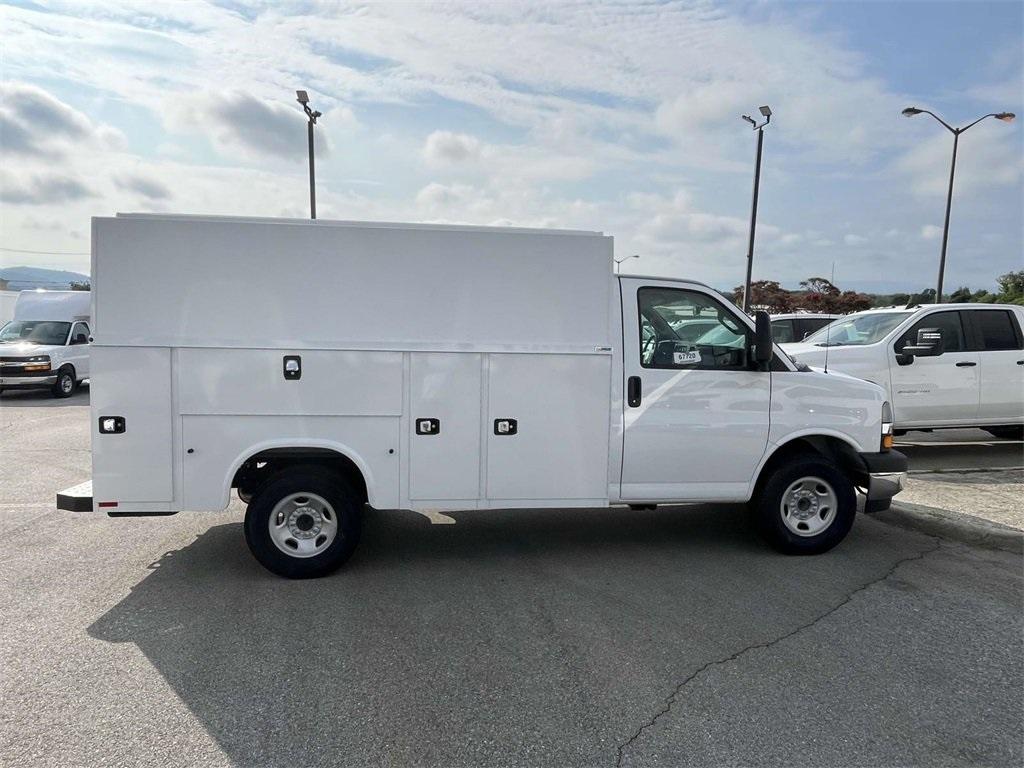 new 2025 Chevrolet Express 3500 car, priced at $66,399
