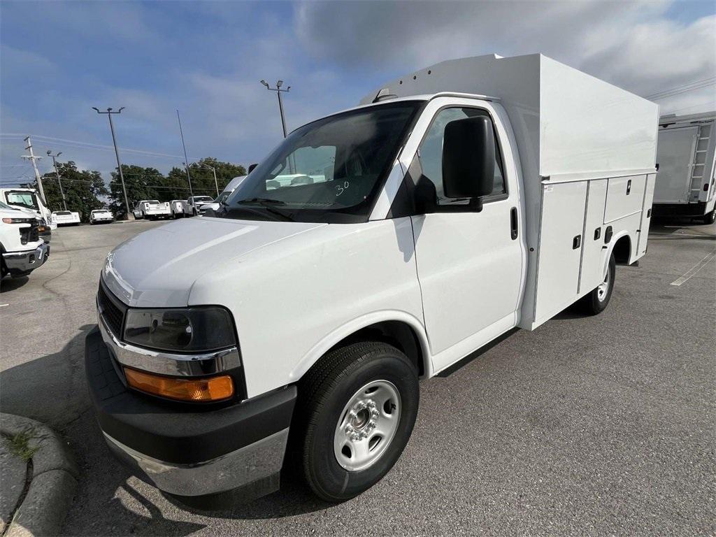 new 2025 Chevrolet Express 3500 car, priced at $66,399