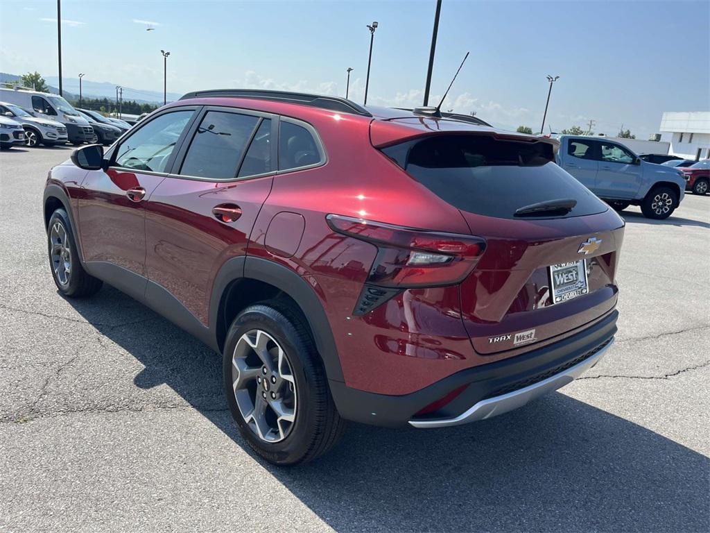 new 2025 Chevrolet Trax car, priced at $22,649