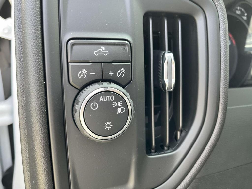 new 2024 Chevrolet Silverado 3500 car, priced at $48,108