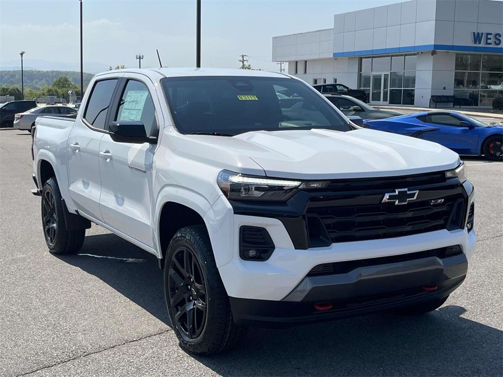 new 2025 Chevrolet Colorado car, priced at $44,315