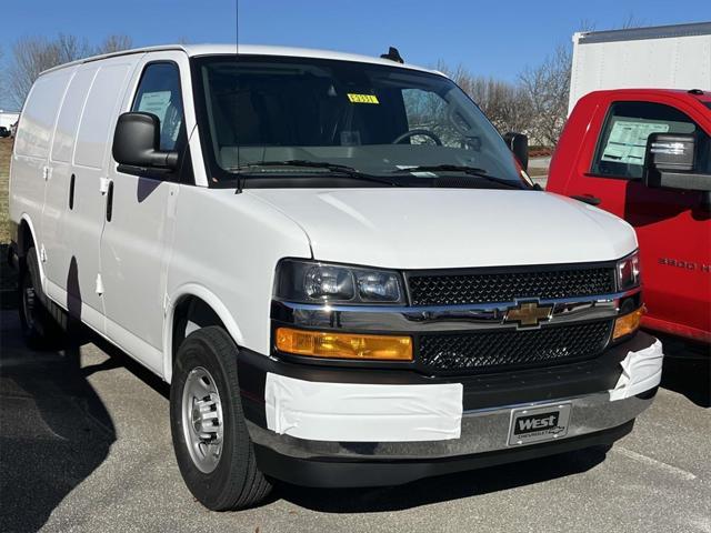 new 2025 Chevrolet Express 2500 car, priced at $48,073