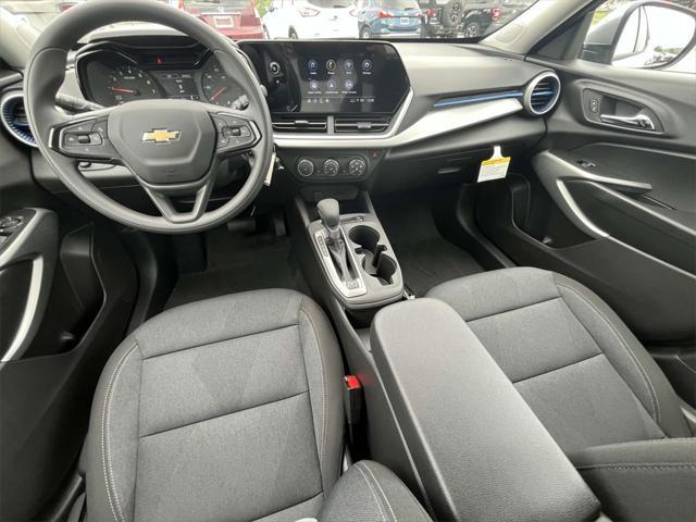 new 2025 Chevrolet Trax car, priced at $21,860