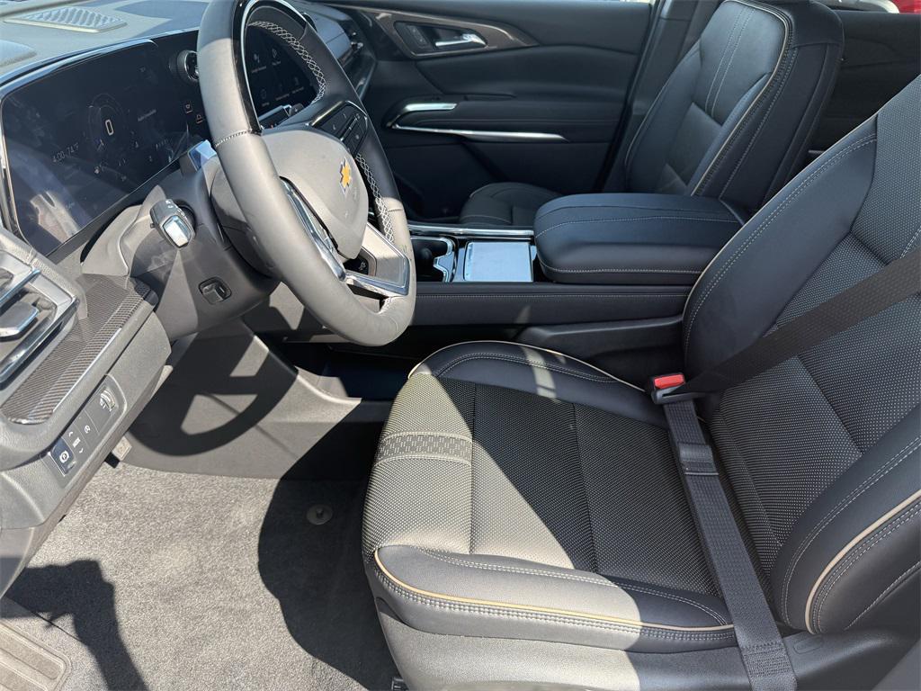 new 2026 Chevrolet Traverse car, priced at $56,415