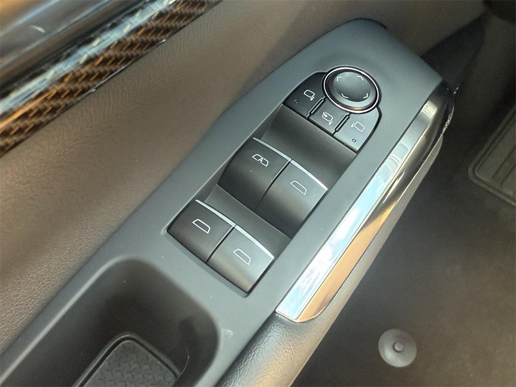 new 2026 Chevrolet Traverse car, priced at $56,415