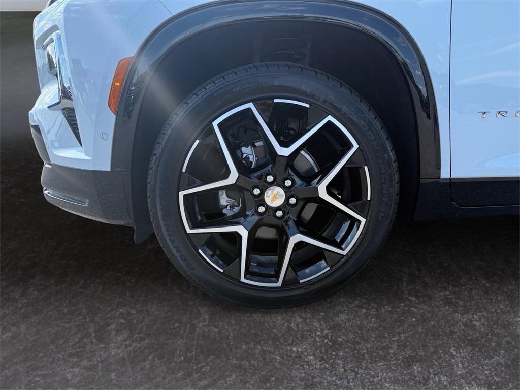 new 2026 Chevrolet Traverse car, priced at $56,415