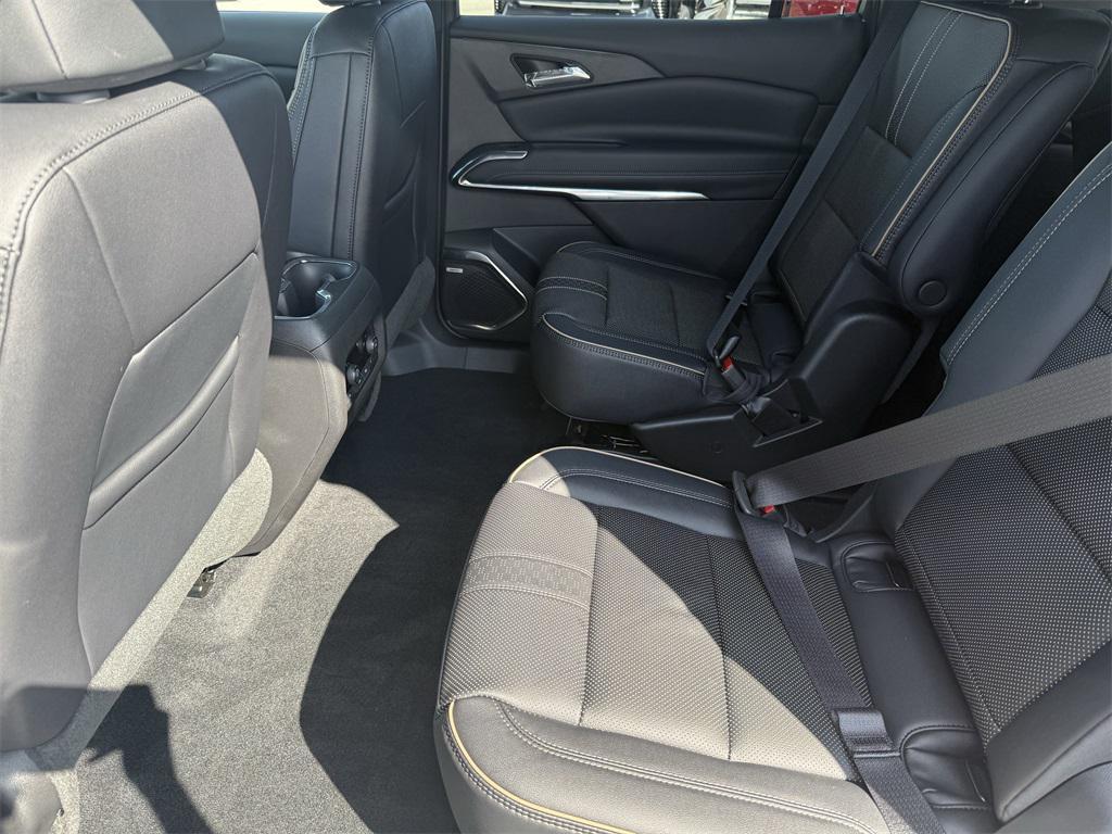 new 2026 Chevrolet Traverse car, priced at $56,415