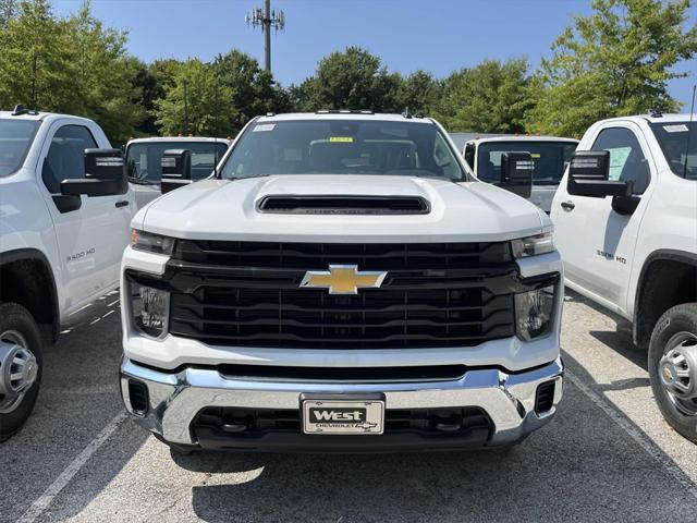 new 2024 Chevrolet Silverado 3500 car, priced at $48,108