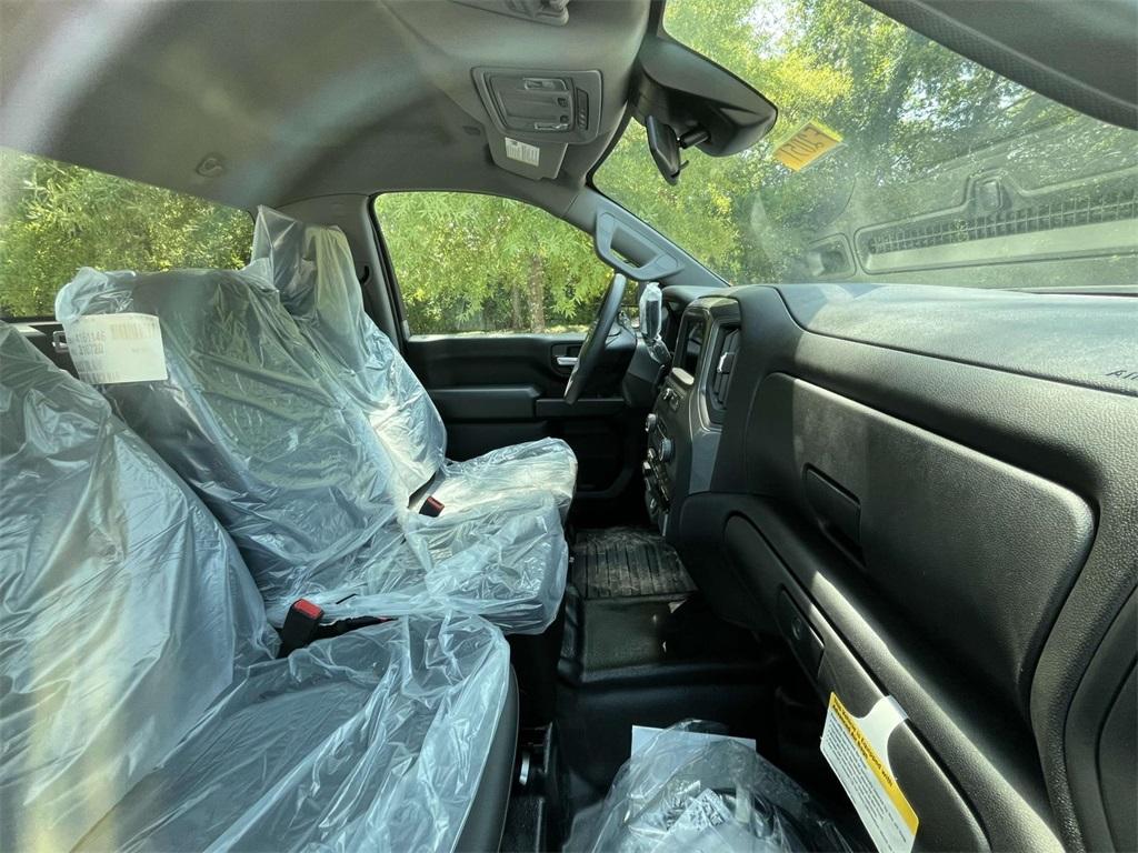new 2024 Chevrolet Silverado 3500 car, priced at $48,108