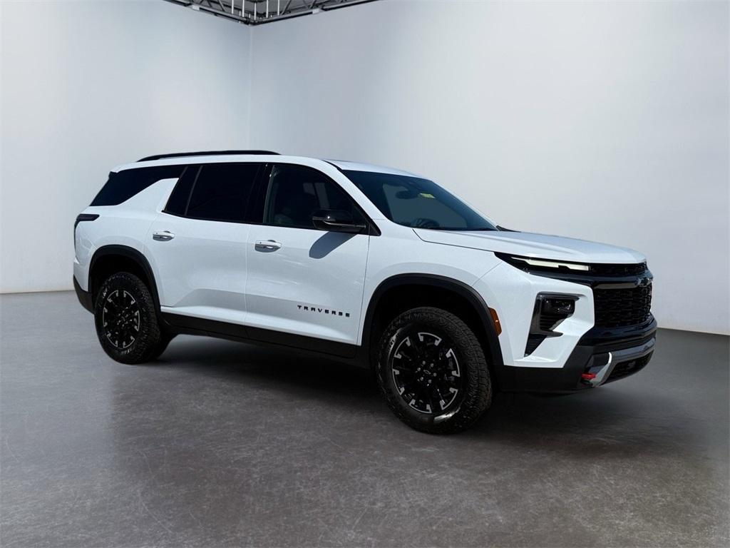 new 2026 Chevrolet Traverse car, priced at $50,390