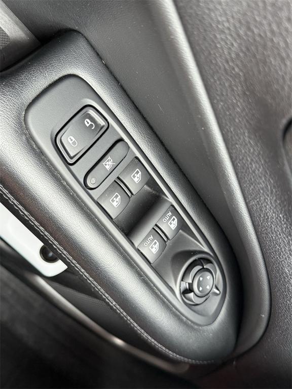 used 2020 Jeep Compass car, priced at $18,995